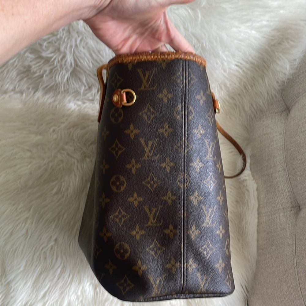 Louis Vuitton MM Neverfull - Picture 7 of 17